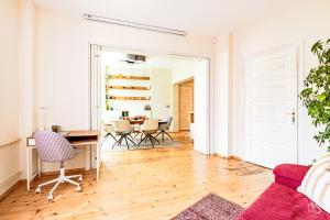 Luxury And Spacious Apartment at the Hearth of the City