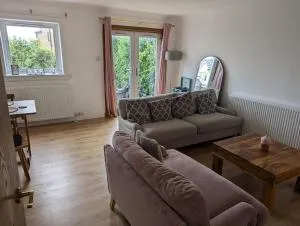 Tranquil 3-Bedroom Home in Edinburgh - Lasswade