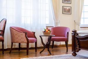 Moghal Mahal Resort Rajbagh Srinagar