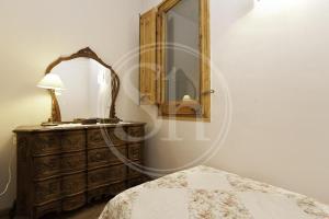 Practico apartamento en Gracia