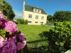 Ti Kreiz - 勒孔凯