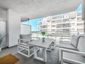 Beachfront apartment with balcony in Torrox Costa