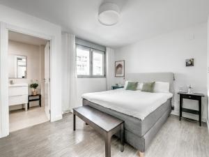 Beachfront apartment with balcony in Torrox Costa