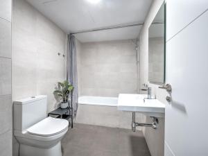 Beachfront apartment with balcony in Torrox Costa