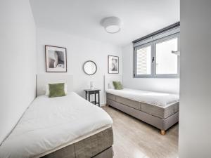 Beachfront apartment with balcony in Torrox Costa