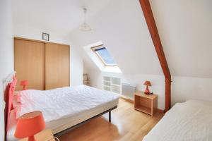 850m de la plage, appartement pour 5 avec jardin