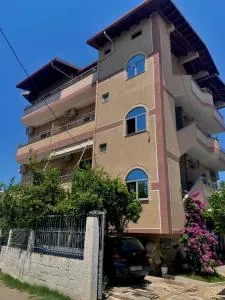 Serenade Beach - Shpijat Kosovës