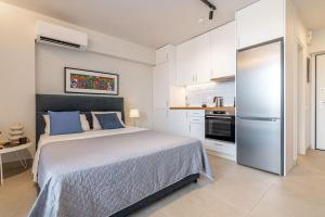 Athinais Urban Living 2 just 2 minutes from the Port