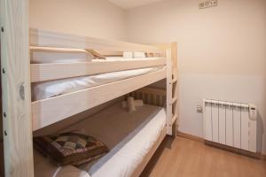 Busgosu, casa a 300 m de la playa de Poo VV-993-AS