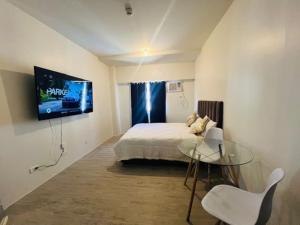 Brand new! Minimalist studio space