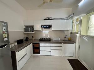 Retro Vintage Retreat 2BHK Apt Zennova Stays, 5mins from Dabolim Airport