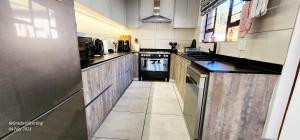 Shad Shack - Sleeps 10