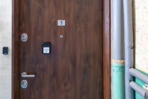 Zawodzie 3-Bedroom Apartment by BookingHost