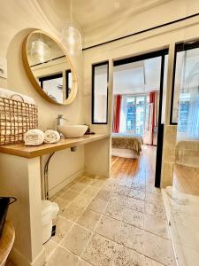 B&B / Chambres d'hotes Chambre Romeo ou Juliette : photos des chambres