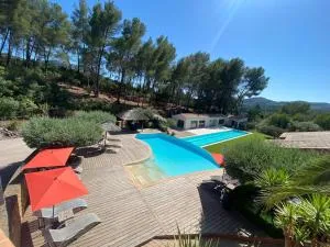 La Maison Du Castellet - 勒卡斯特雷特