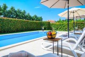 House Demetra by Briskva