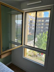 Appartements Superbe T2 proche de la Gare RER TGV Massy Palaiseau : photos des chambres