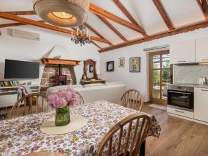 Apartment Mia by Interhome