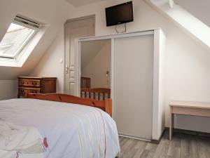 Maisons de vacances Holiday Home Chez Yvonne by Interhome : photos des chambres