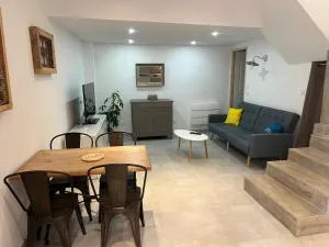 Charmante maison de village - Murviel