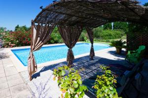Maisons de vacances Provence-cool - Piscine privee - Vous etes les seuls vacanciers presents : photos des chambres