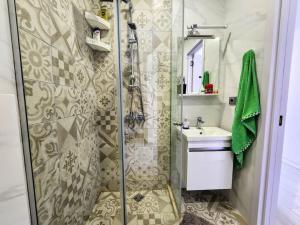 Nik Real Palace Black Sea Towers