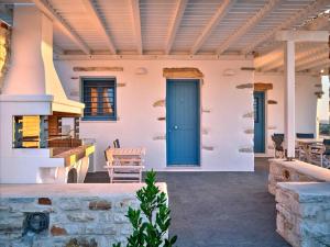 Luxurious Villa Seirios