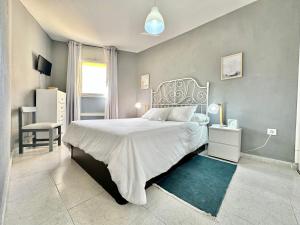 Playa de las Americas - Torres de Yomely