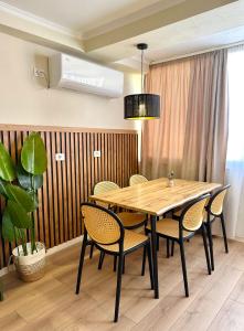 Stylish apartment near the beach- modern & comfort