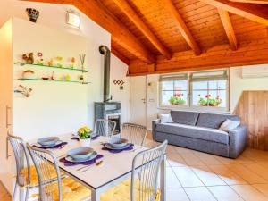 Apartment Carli by Interhome