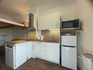 Studio cosy climatisé au coeur du village de Saint Michel lObservatoire