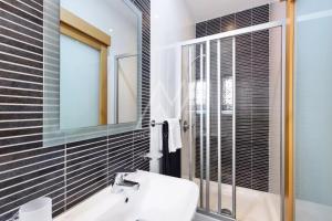 Sliema Seaview Suite I Luxury Apartment