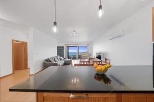 Calheta Paradise Holiday Home - Free Parking & Views