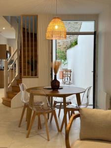 30 m plage Le Roulis classée 3 étoiles, jolie maison entièrement rénovée en 2024