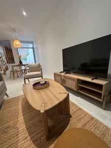 30 m plage Le Roulis classée 3 étoiles, jolie maison entièrement rénovée en 2024