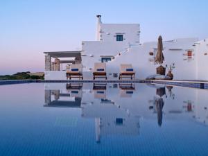 Luxurious Villa Pactia amazing pool