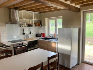 Maisons de vacances Le gite du Domaine de la Fresnee : photos des chambres