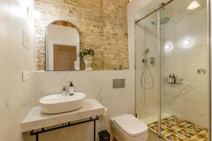 Palacio Vegafuente by Caleta Homes