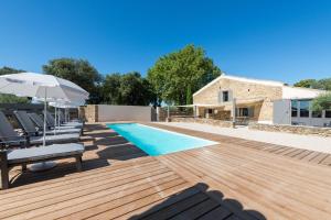 Appartements Le Mas des Aracil 2 - Appt climatise avec piscine : photos des chambres