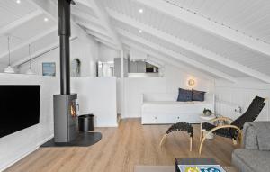 Awesome Home In Løkken With Kitchen