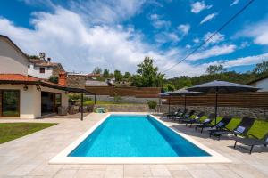 Casa Balussi by Briskva