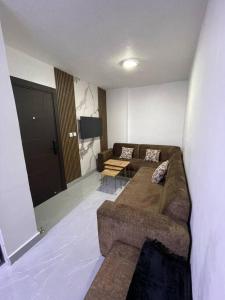 شقارى 7 - 4hvězdičkové hotely ve městě Ţāb Kirā‘