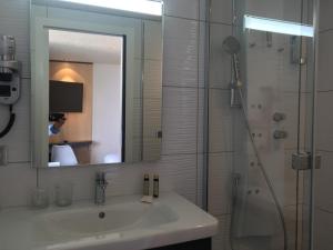Hotels Hotel Point France : photos des chambres