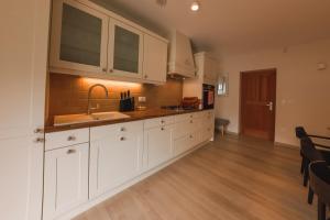 Tailors House - Happy Rentals