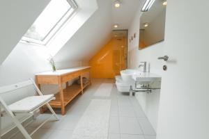 Tailors House - Happy Rentals