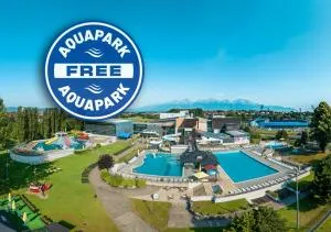 水城滨江酒店 - 韦伯夫