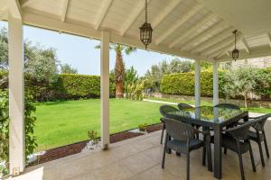 Stone Villa Near Long Beach & Kusadasi Shopping Mall