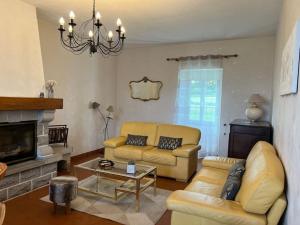 Belle Maison avec vue magnifique , séjour pleine nature gd jardin