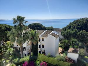 Lets in the Sun Torrenueva with sea views