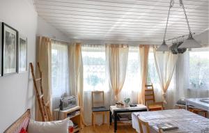 Cozy Home In Löttorp With Wifi